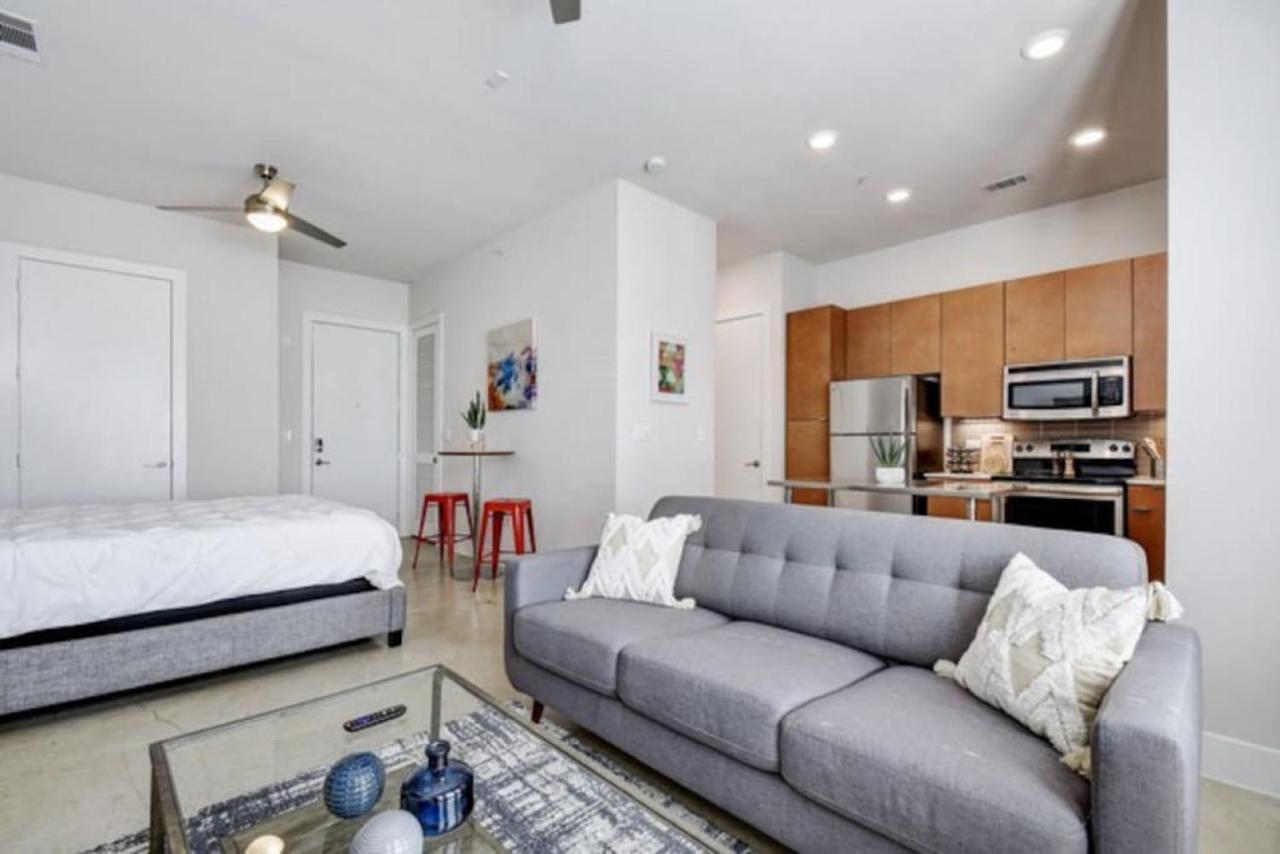 Vibrant Downtown Studio Wifi Pool Gym San Antonio Exterior foto